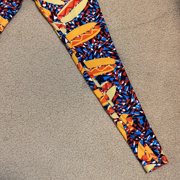 LuLaRoe Hot Dog Print OS Size 0-10 Leggings BBQ 4th of July Americana Fireworks - Picture 7 of 11
